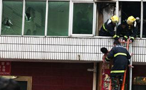 寶雞一民房起火醉漢獲救--聯(lián)眾安消防科技 